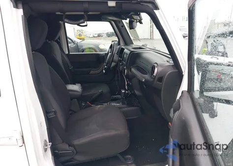 2015 Jeep Wrangler Unlimited Sport z USA, uszkodzony, nr VIN 1C4BJWDG3FL635852